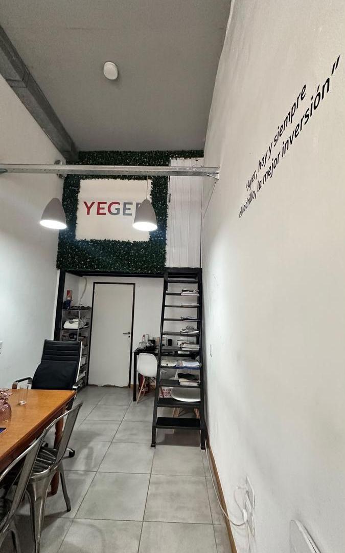Foto de Local comercial / oficina serrano al 200, imagen 2