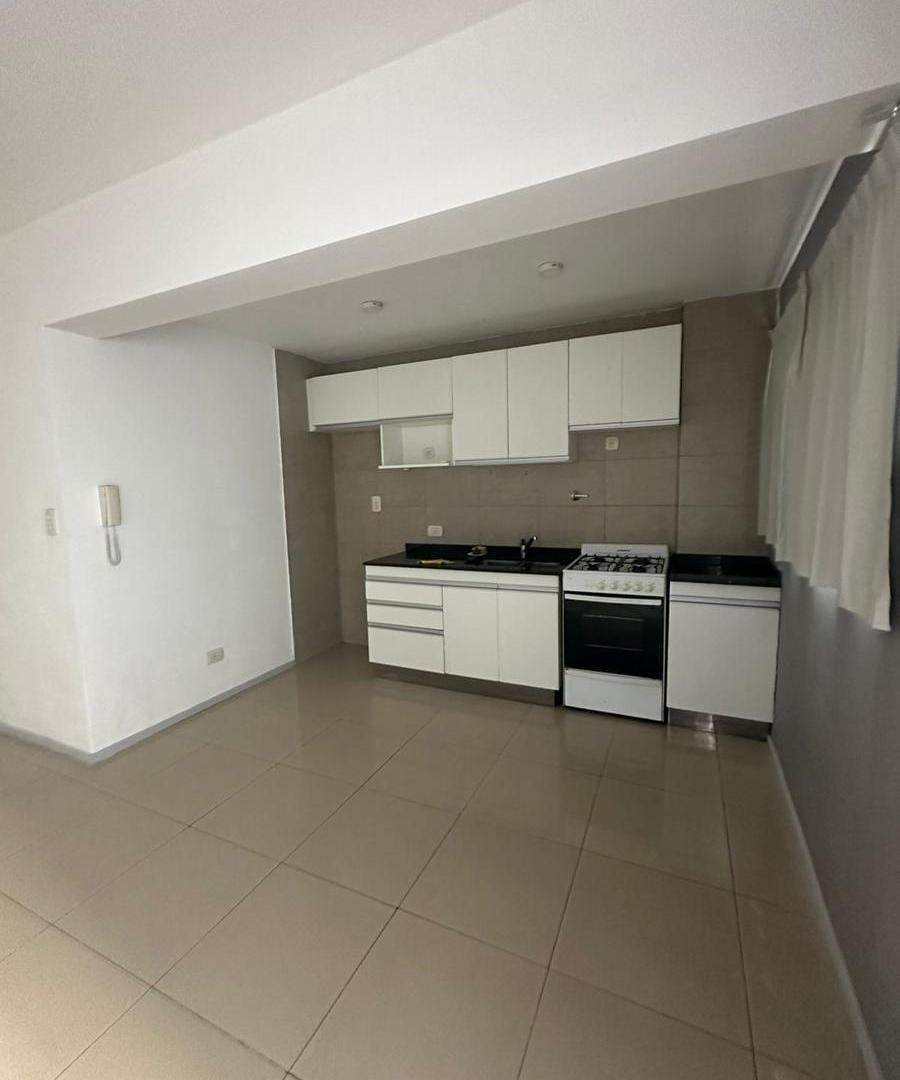 Foto de HERMOSO MONOAMBIENTE EN ALQUILER EN ALMAGRO!, imagen 3