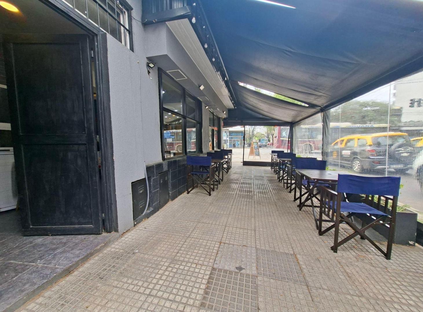 Foto de Local en Venta con Renta, imagen 1