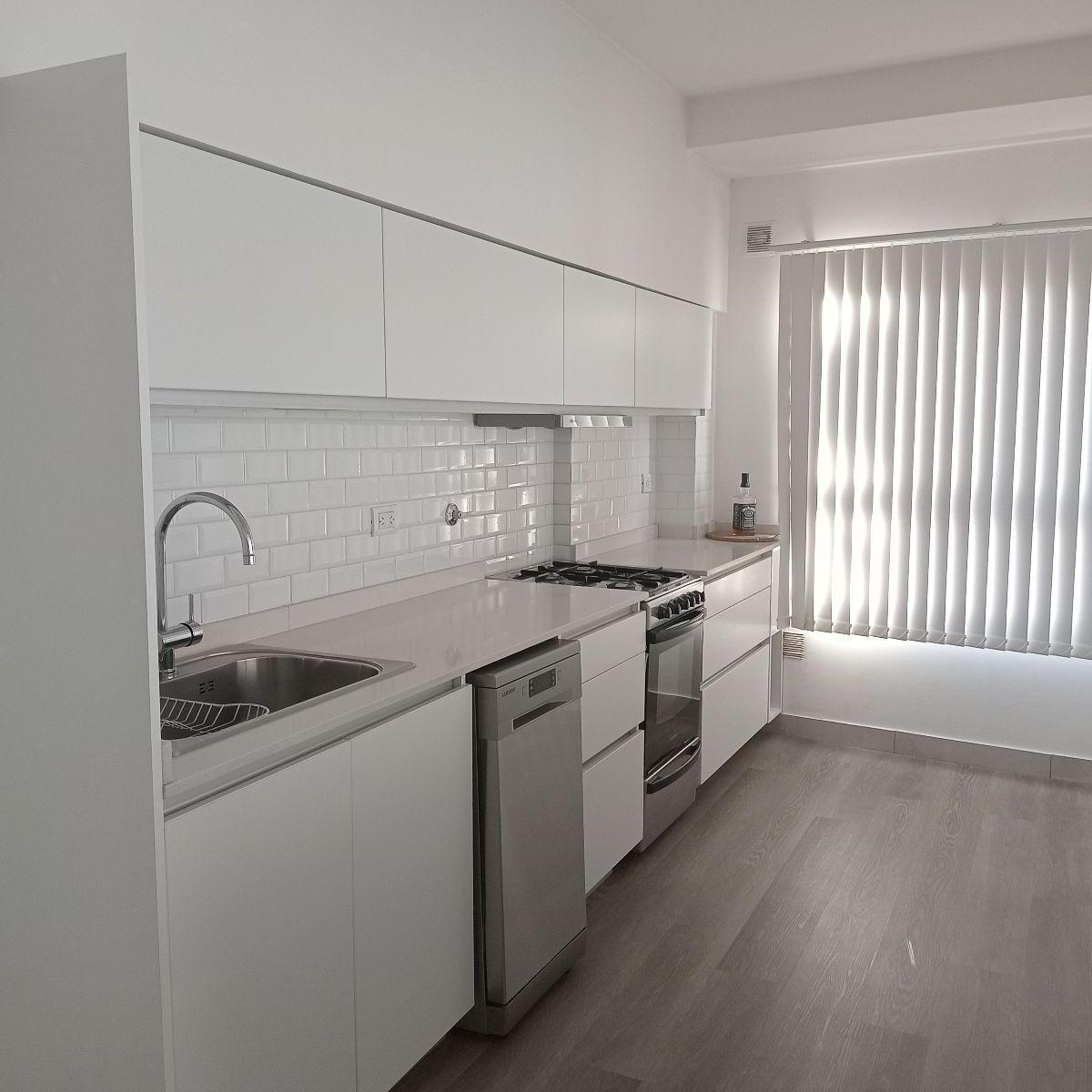 Departamento 4 amb al frente con cochera - Ramos Mejia Sur
