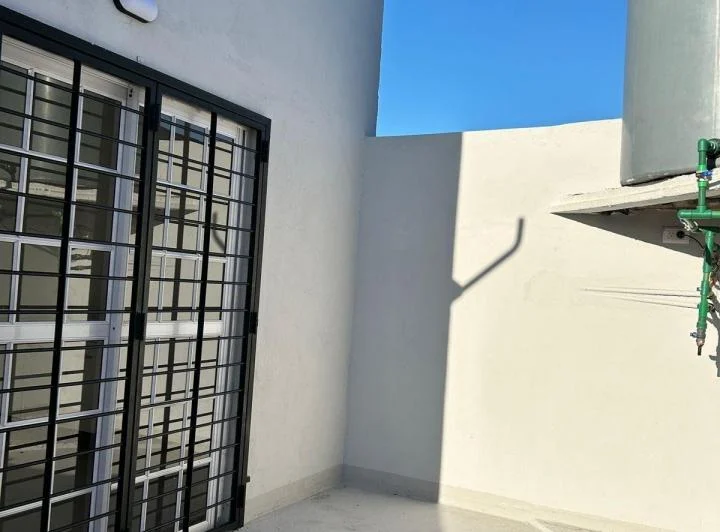 Departamento en Alquiler -  Lomas Del Mirador 5