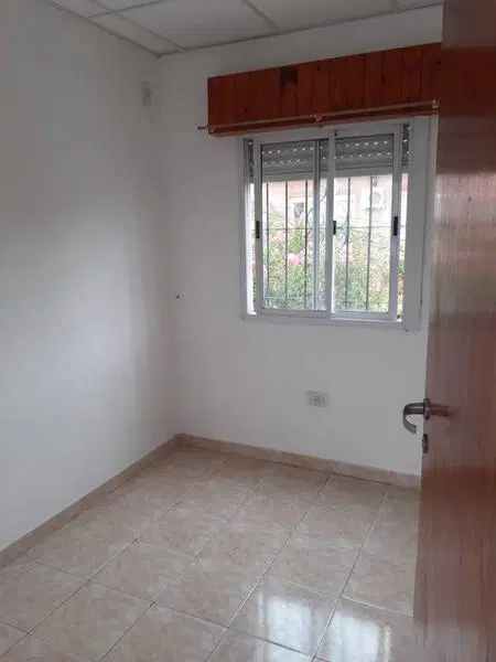 LOMAS DEL MIRADOR - ALQUILER - DEPARTAMENTO 2 1/2 AMB 5