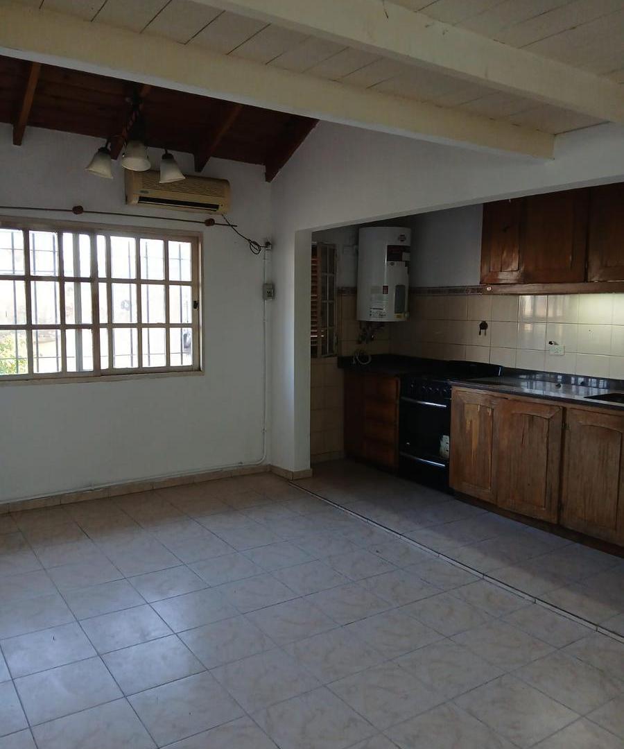 Foto de PH en planta alta 4 amb con dormitorio en suite y vestidor., imagen 2