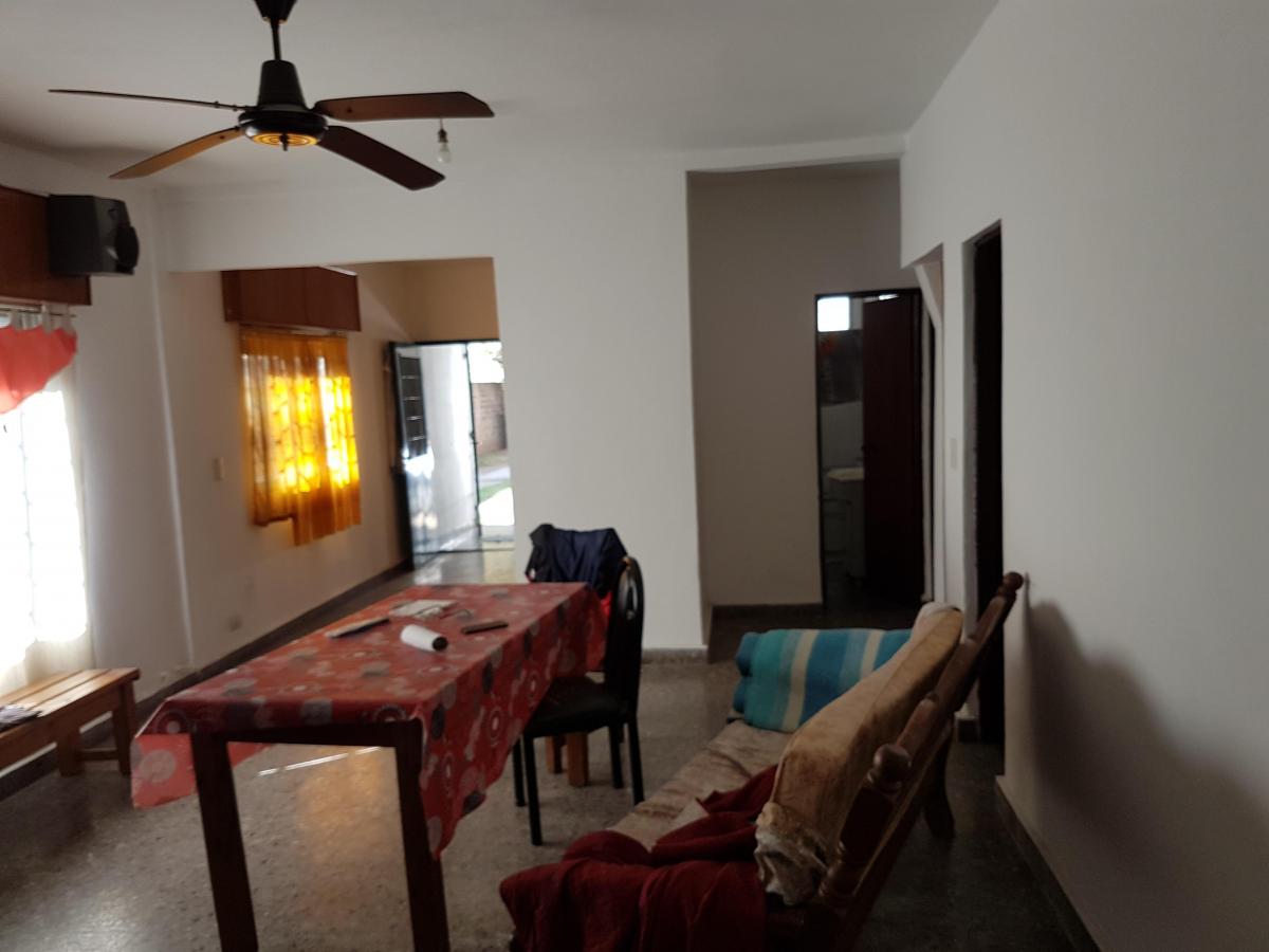 Venta Casa + 8 Departamentos (Con Renta) en Loma Hermosa 2
