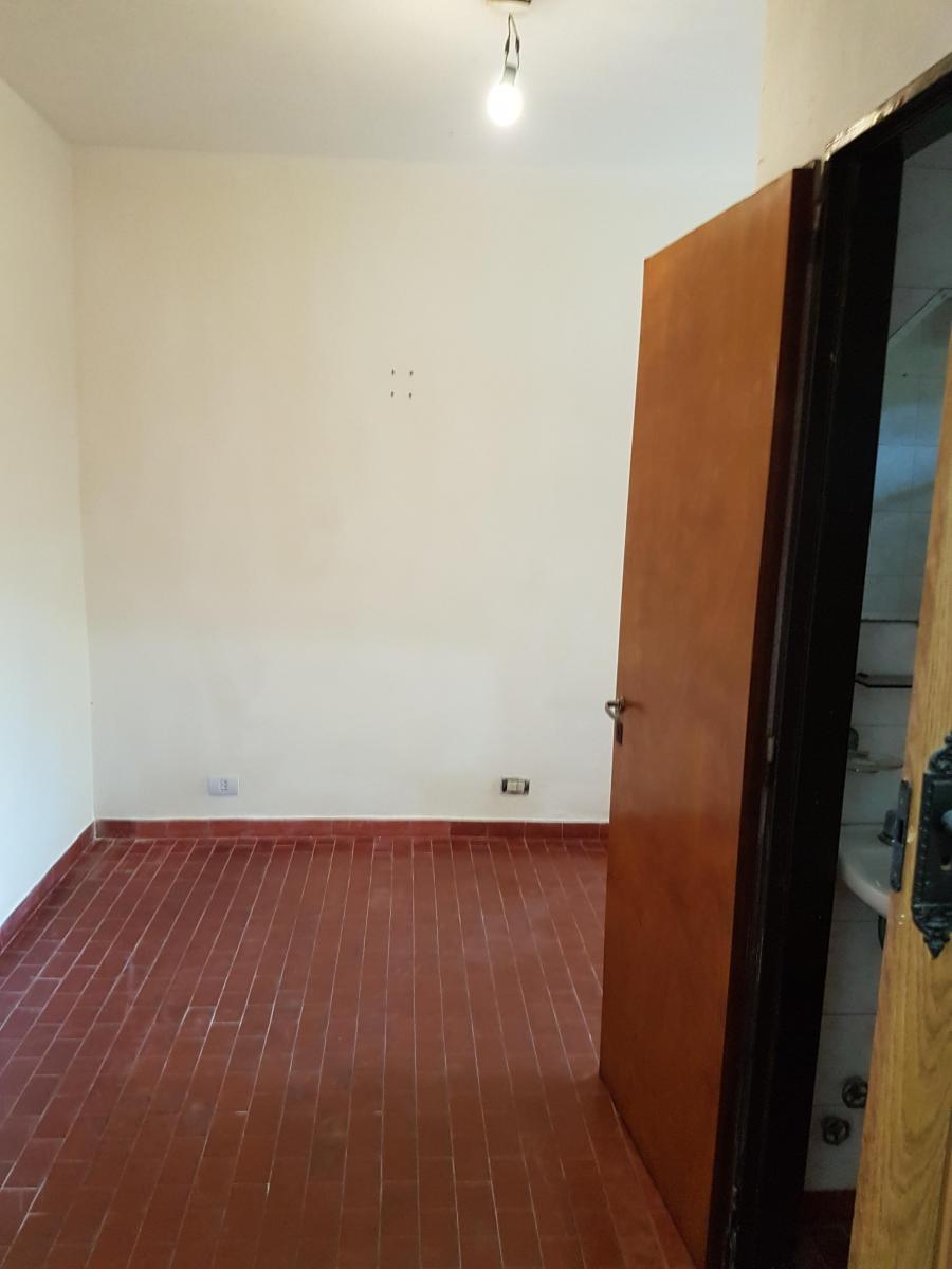 Venta Casa + 8 Departamentos (Con Renta) en Loma Hermosa 5