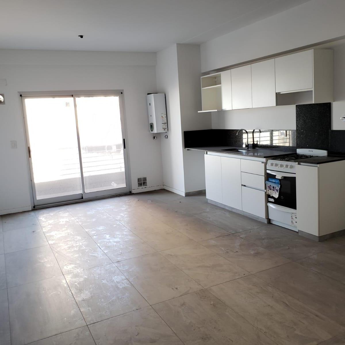 Venta Departamento 2 Ambientes Centro de San Martín 2