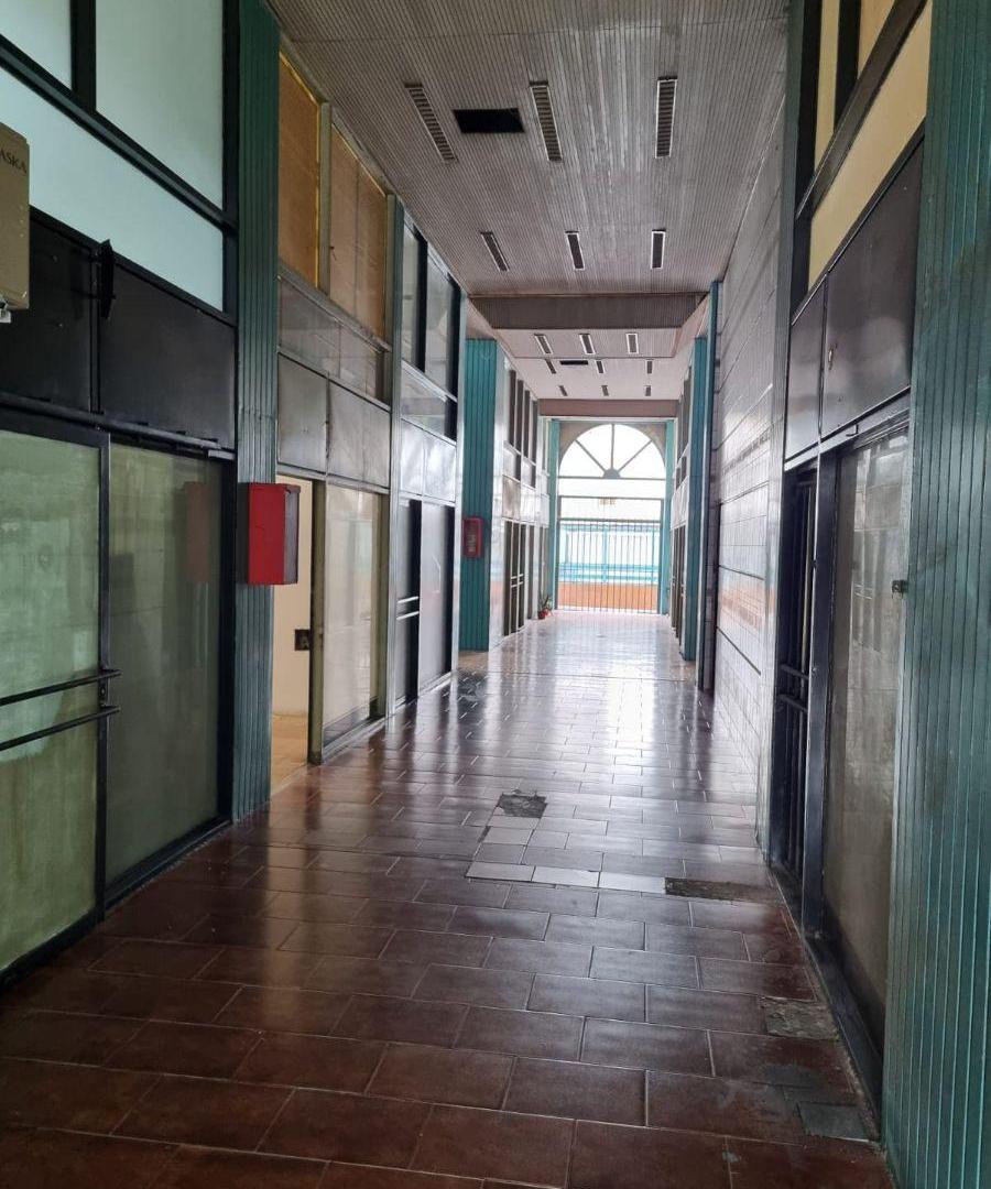 Foto de ALQUILER LOCAL INTERNO FRENTE A PLAZA SAN MARTIN, imagen 3