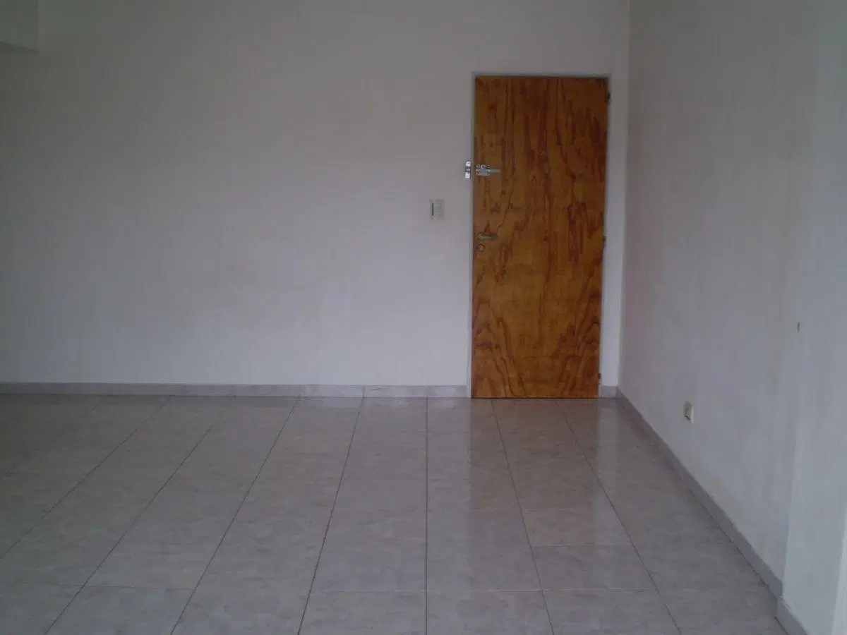 EN ALQUILER 2 ambientes Centro en San Martín 5