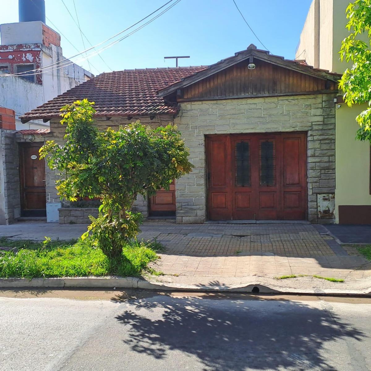 DEPTO T/CASA FRENTE