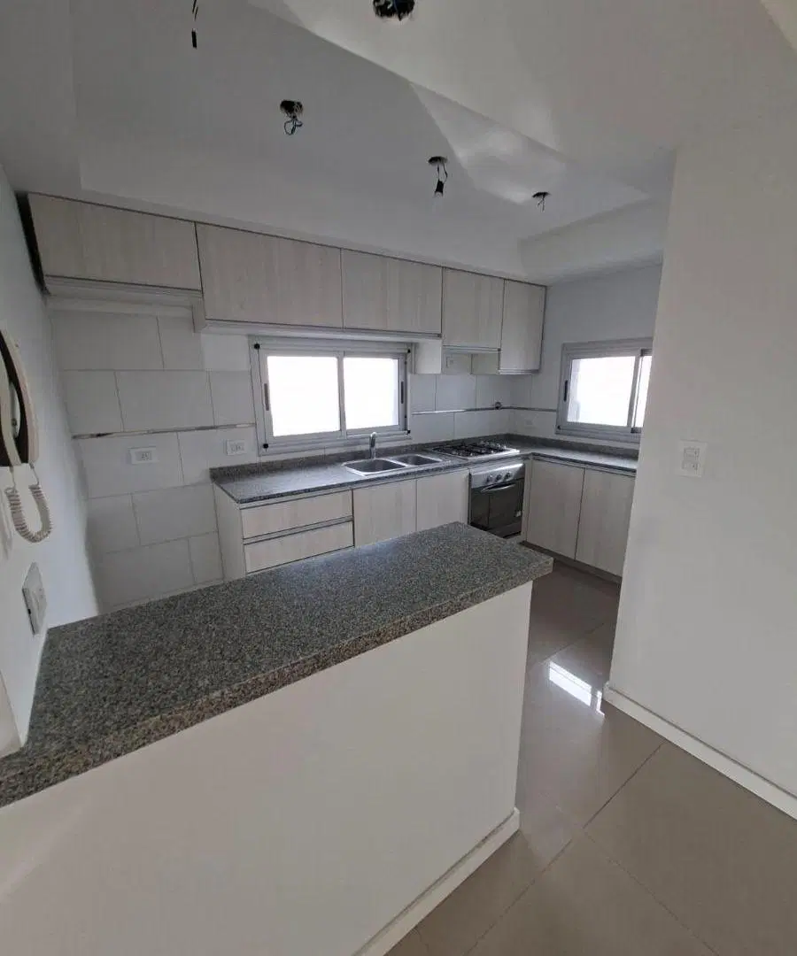 DEPARTAMENTO 1º PISO FRENTE 3