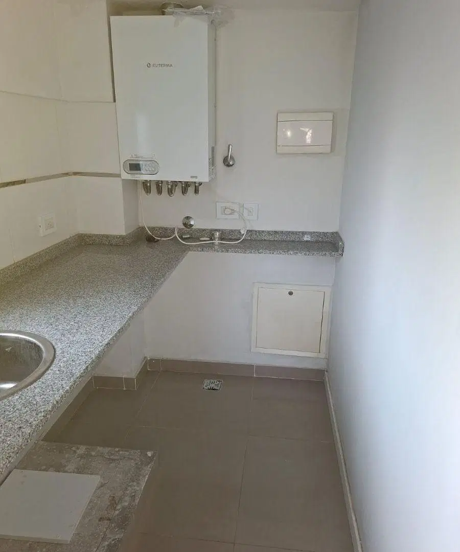 DEPARTAMENTO 1º PISO FRENTE 4