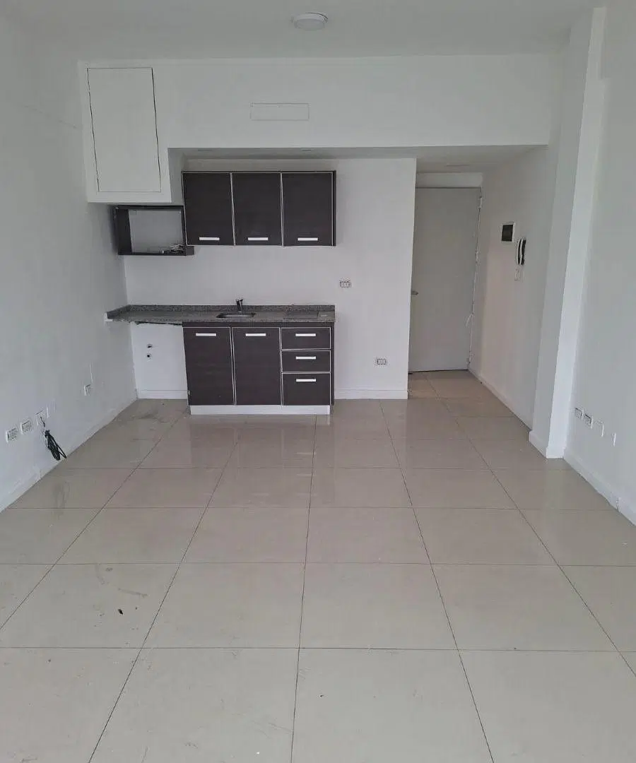 MONOAMBIENTE 4º PISO FRENTE 4