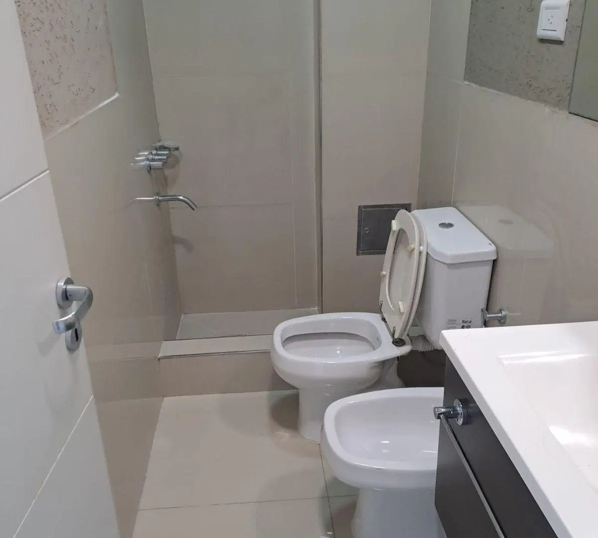 MONOAMBIENTE 4º PISO FRENTE 2