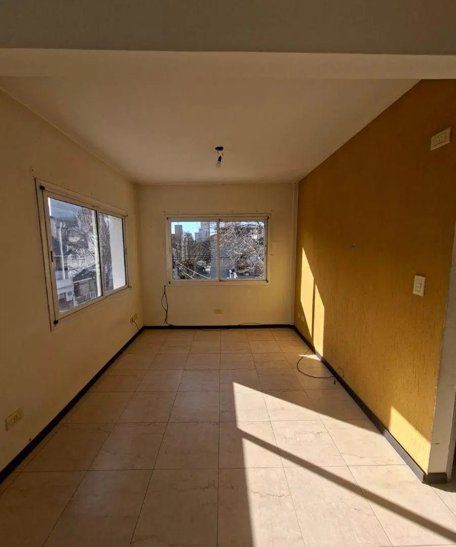 DEPARTAMENTO 2º PISO X ESCALERA 5