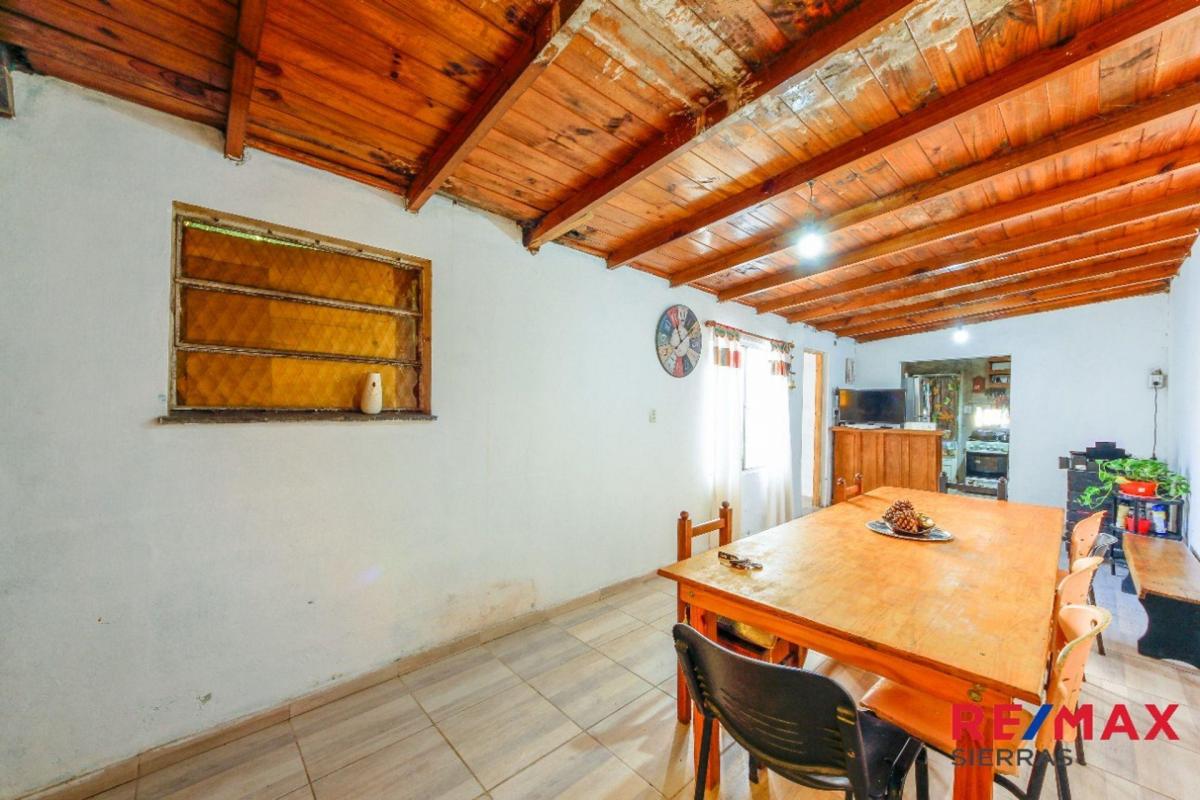 Amplio Chalet con Dependecia en Excelente Zona 5