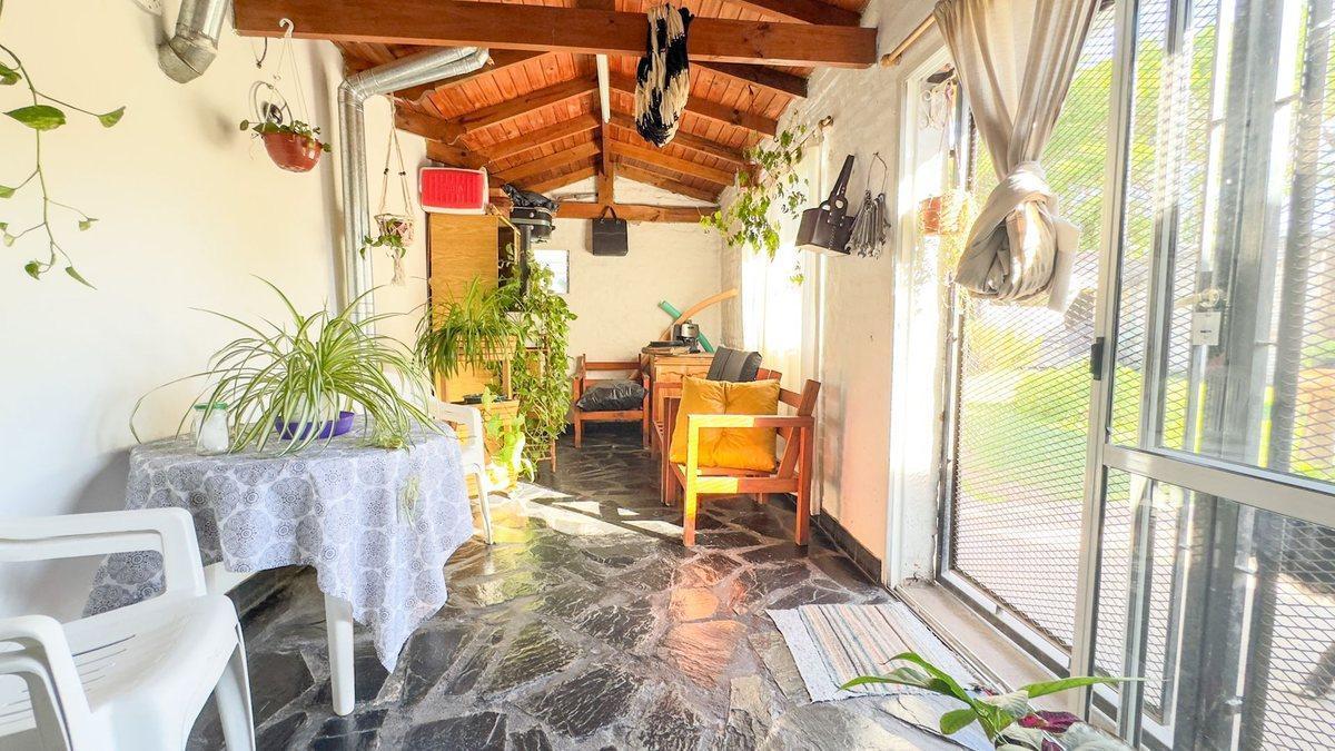 Venta Casa 2 Dorm. en Amplio Lote - Tandil 1