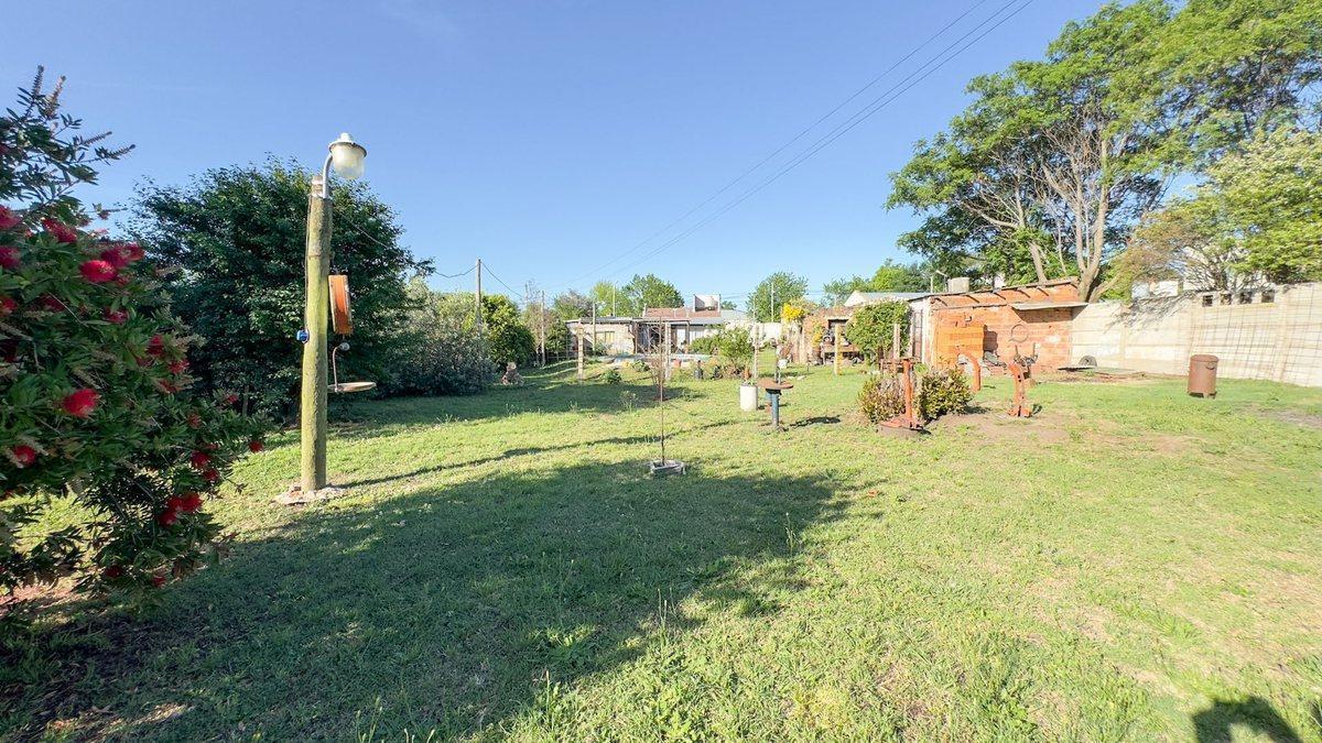 Venta Casa 2 Dorm. en Amplio Lote - Tandil 4
