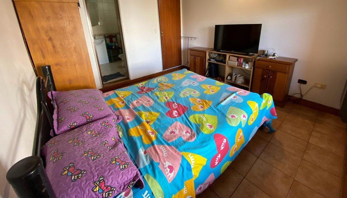 Venta Casa 3 Dorm. + Departamento - Tandil 3