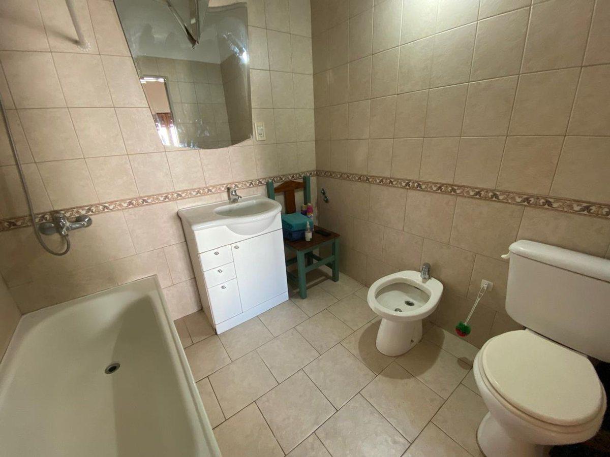 Venta Casa 3 Dorm. + Departamento - Tandil 4