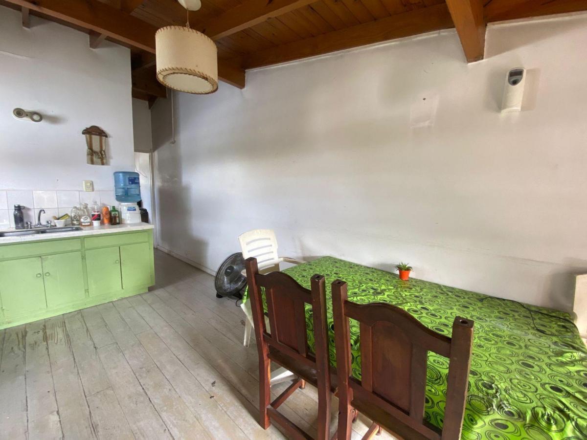 Venta Casa 3 Dorm. + Departamento - Tandil 1