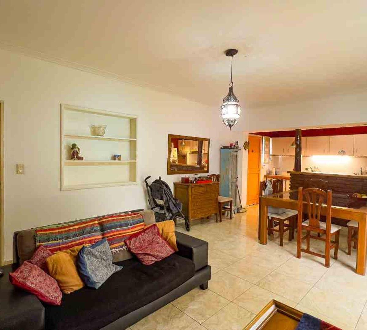 Venta Casa con Dependencias - Semicentro - Tandil 1