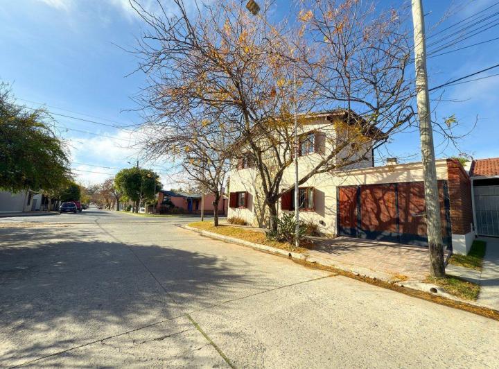 EN VENTA CASA BARRIO CERRITO TANDIL 5