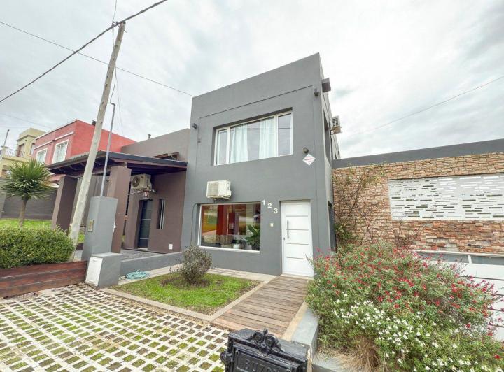 VENTA CASA 3 DORMITORIOS ZONA LAGO TANDIL 2
