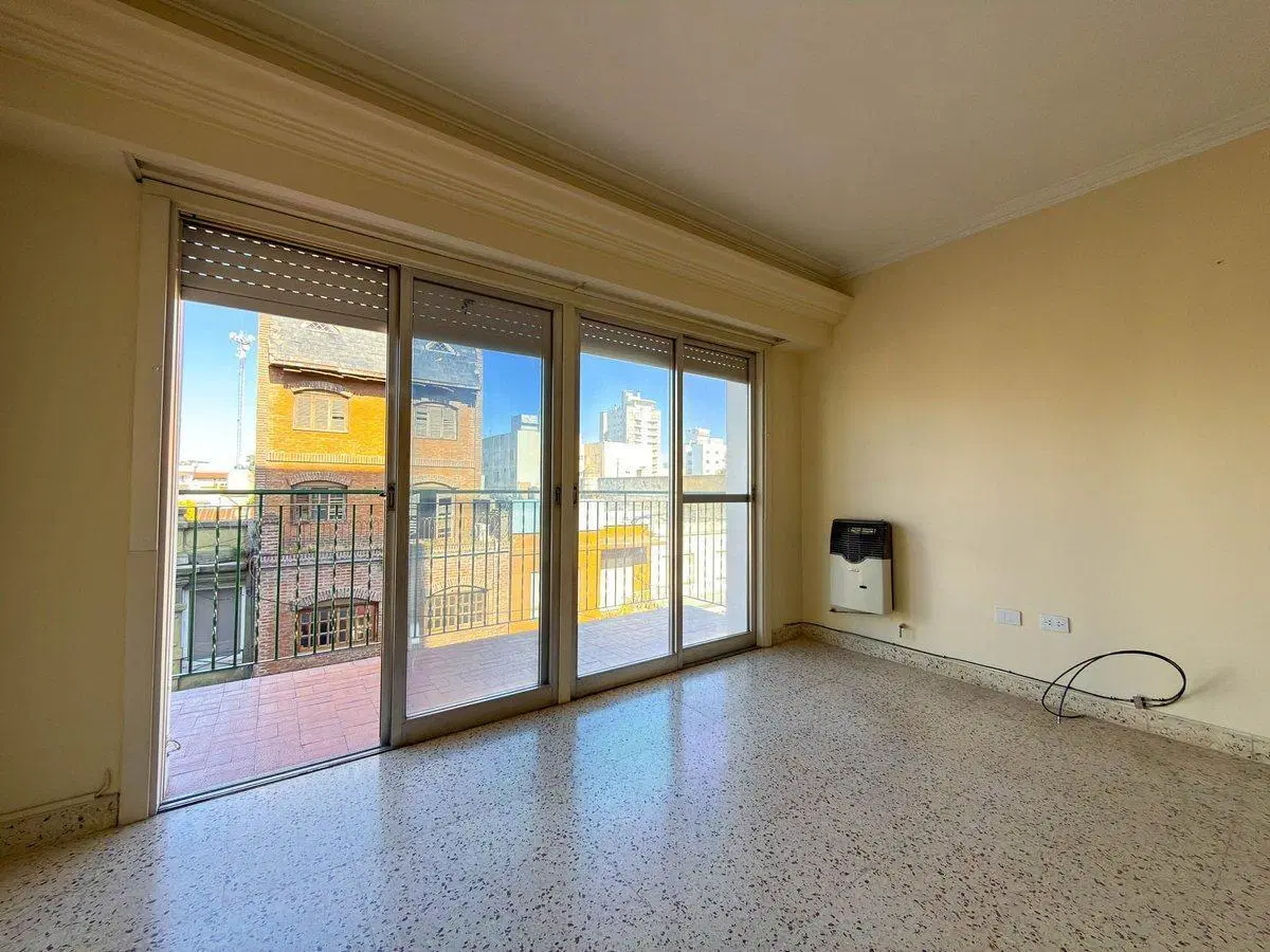 VENTA DEPARTAMENTO DOS DORMITORIOS TANDIL CENTRO 2