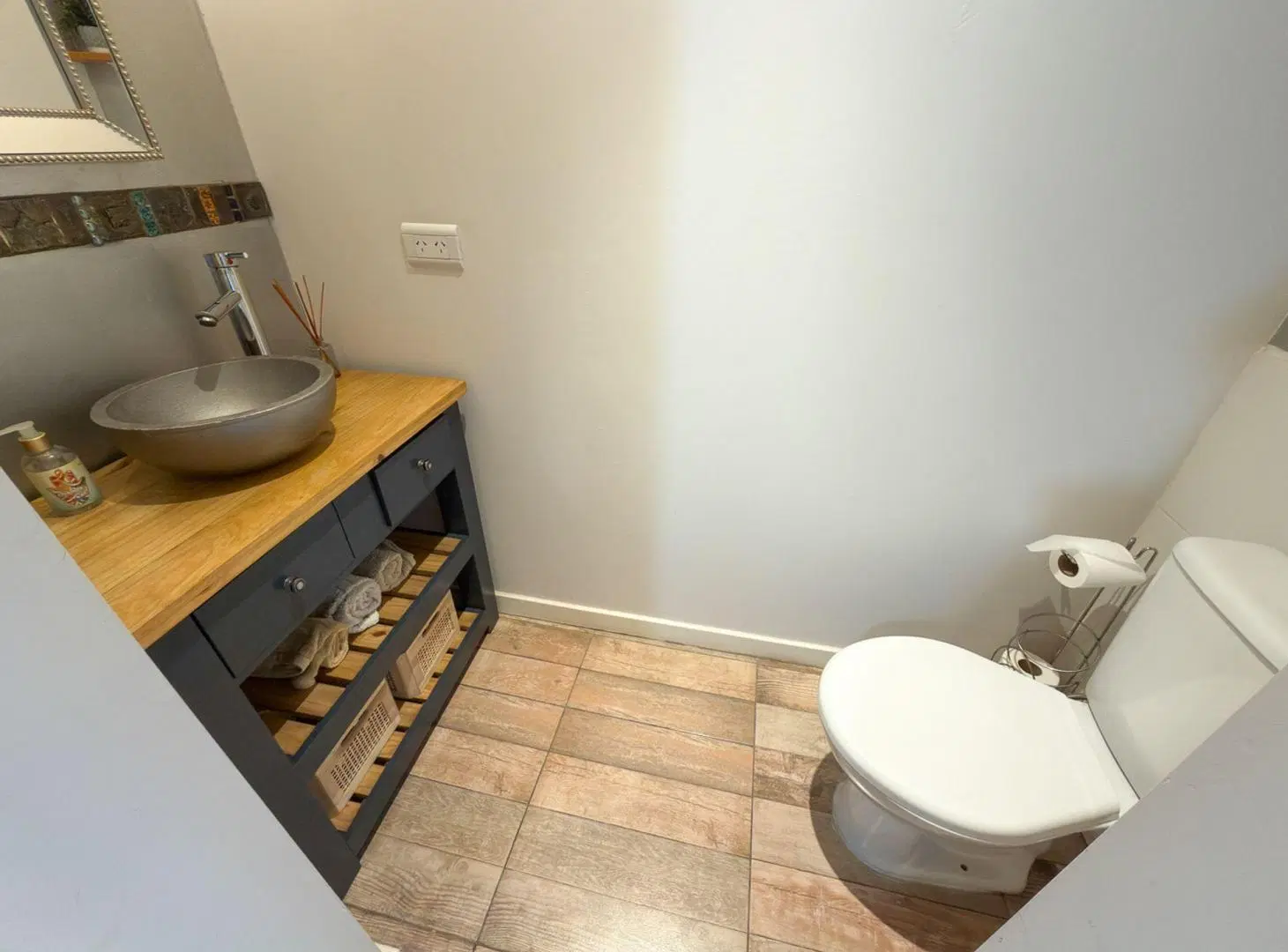 CASA 2 DORMITORIOS VENTA TANDIL CON PILETA 4