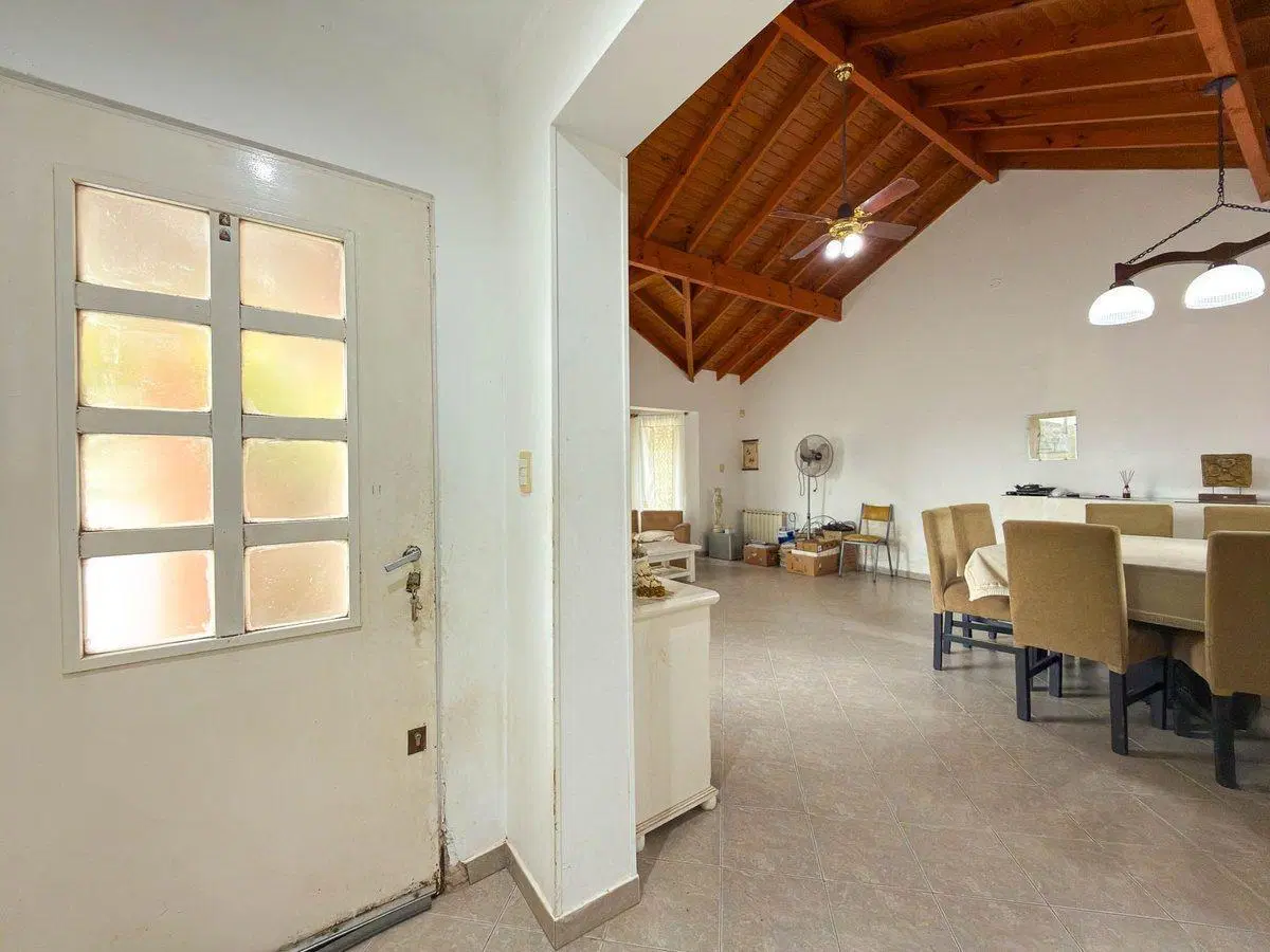 VENTA CASA MÁS 2 DEPARTAMENTOS ZONA LAGO 4