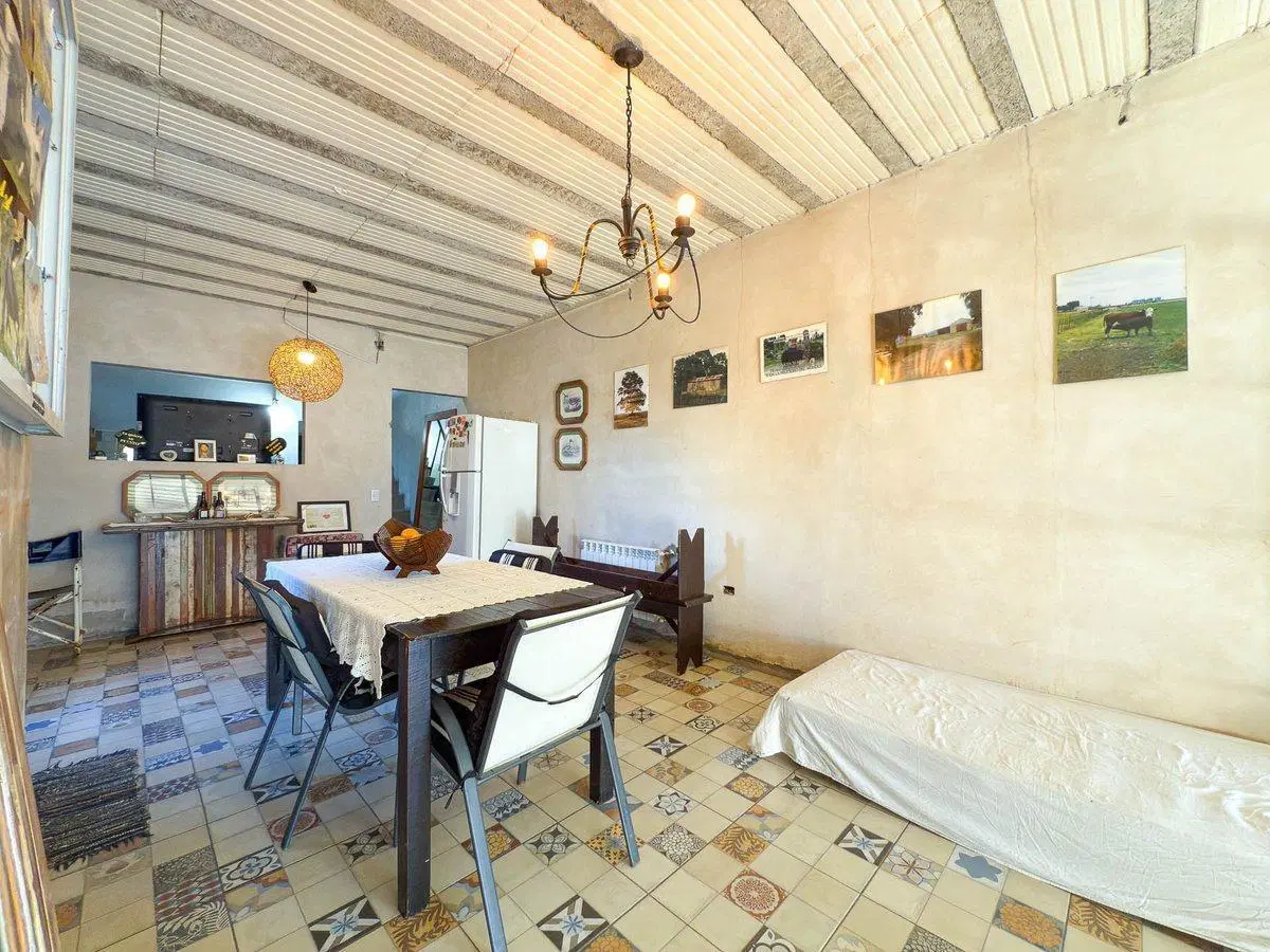 CASA + 3 dorm + PATIO + Tandil 4