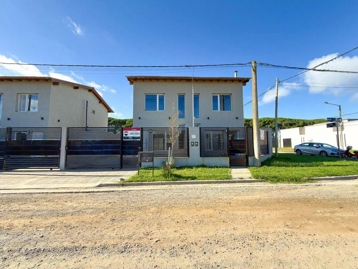VENTA CASA EN PH DOS DORMITORIOS TANDIL 3