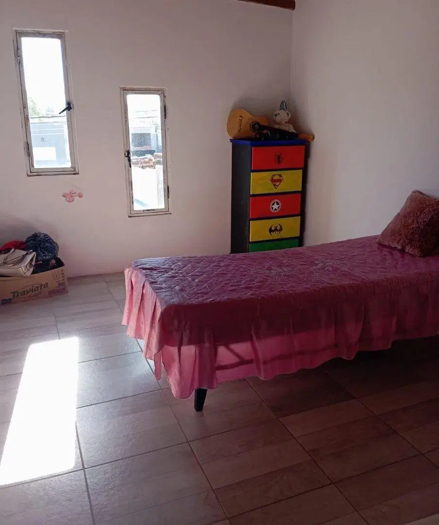 CASA EN VENTA 3 DORMITORIOS- TANDIL 2