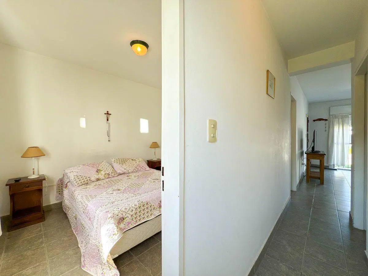 CASA EN VENTA DE DOS DORMITORIOS EN TANDIL 4