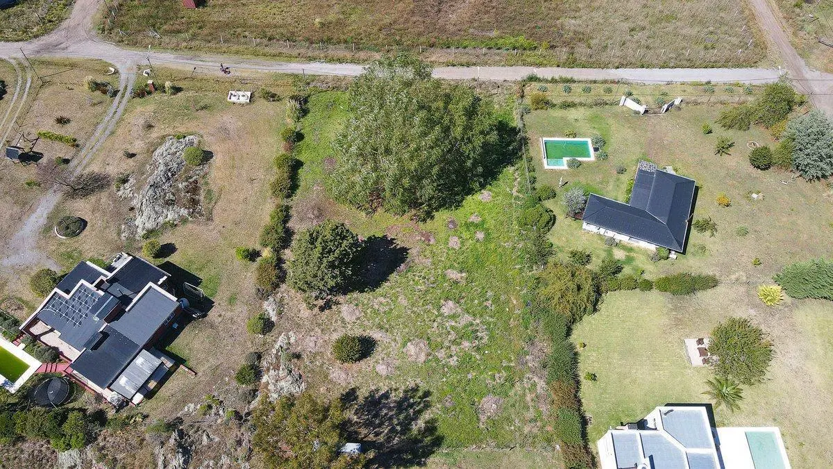 VENTA  IMPORTANTE LOTE - MI VALLE - TANDIL 5