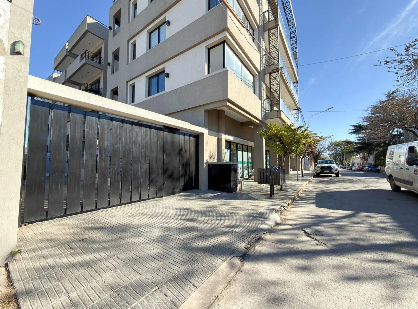 DEPARTAMENTO 1 DORMITORIO VENTA TANDIL SUM 5