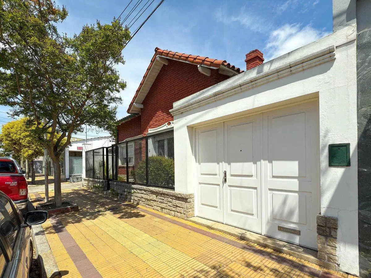 Venta Casa Semicéntrica Tandil 2