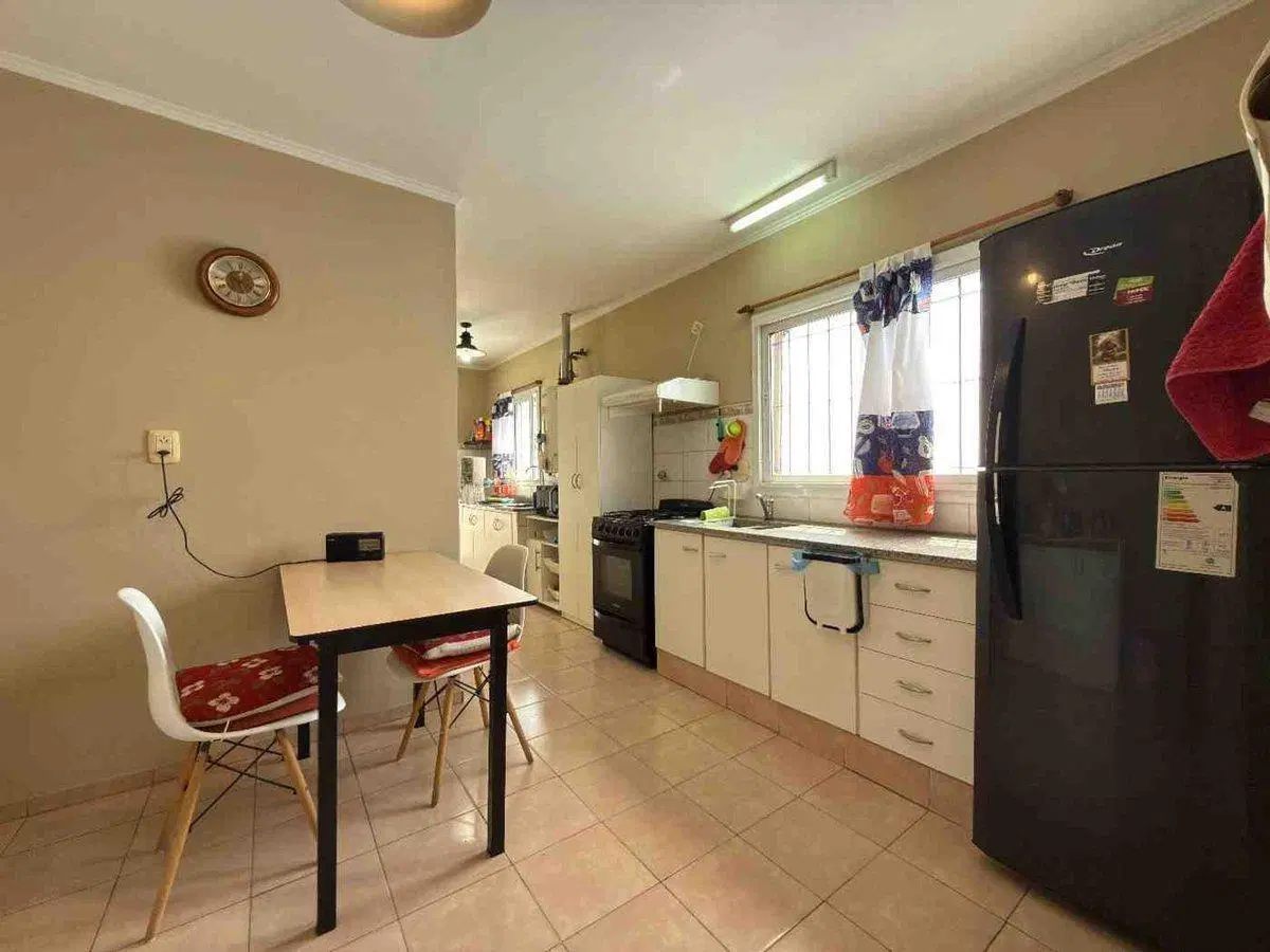 CASA 3 DORMITORIOS AMPLIO JARDIN - TANDIL 3