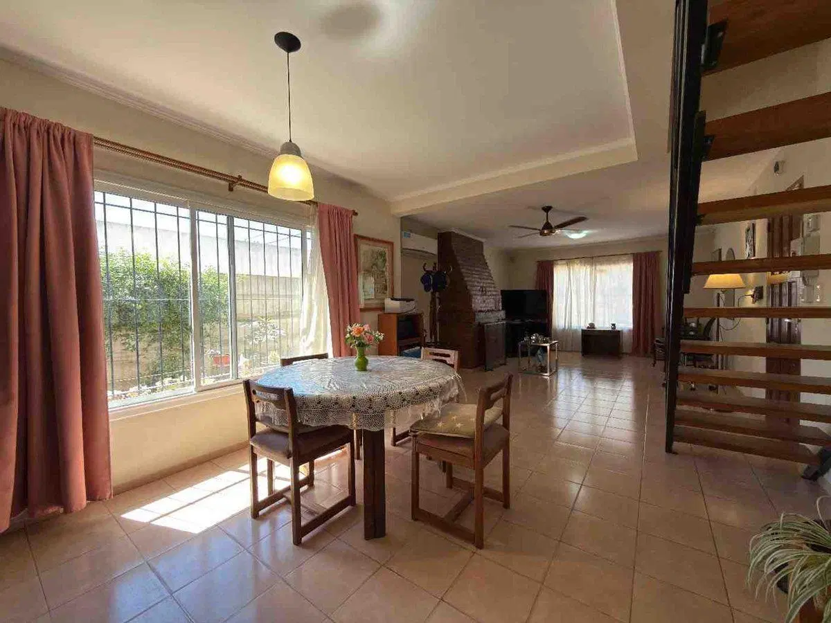 CASA 3 DORMITORIOS AMPLIO JARDIN - TANDIL 4
