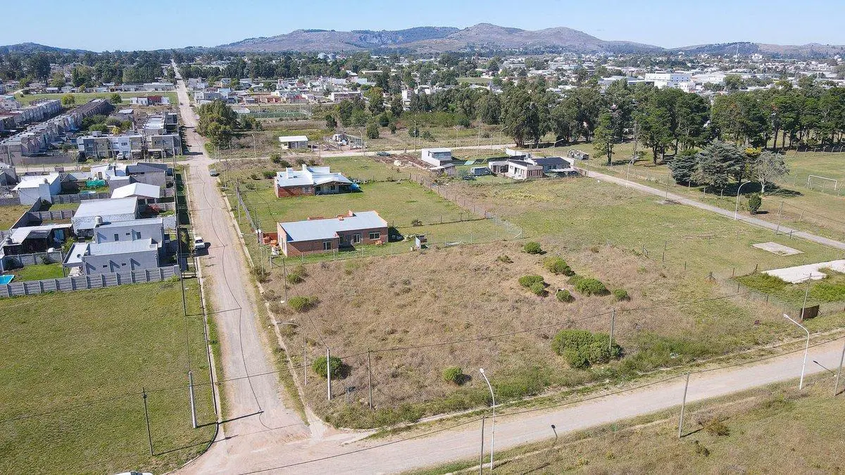 VENTA LOTE -PH ZONA HIPODROMO TODOS LOS SERVICIOS 3