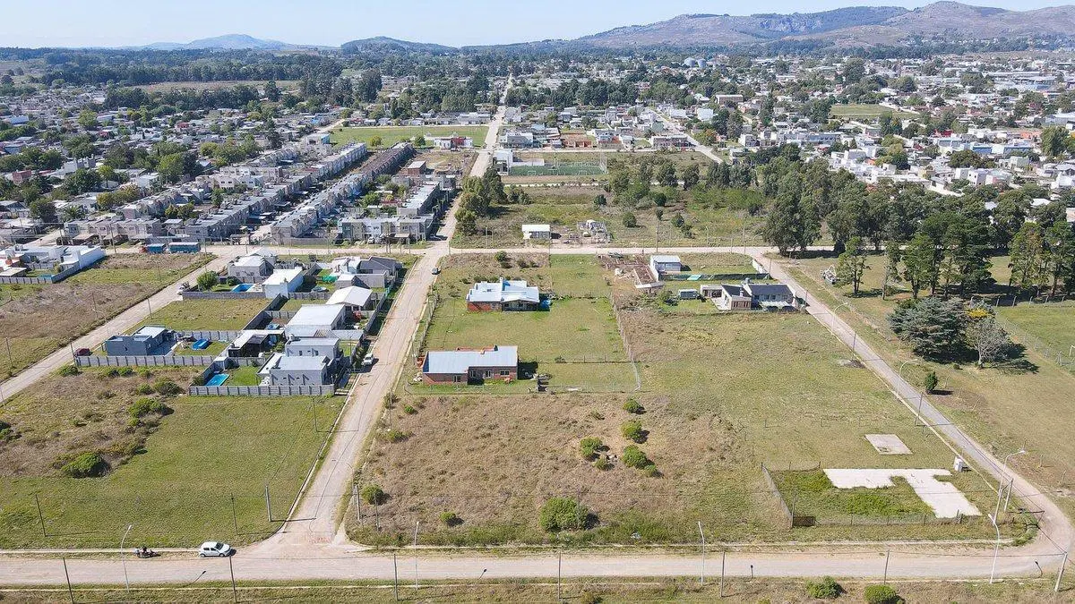 VENTA LOTE -PH ZONA HIPODROMO TODOS LOS SERVICIOS 4