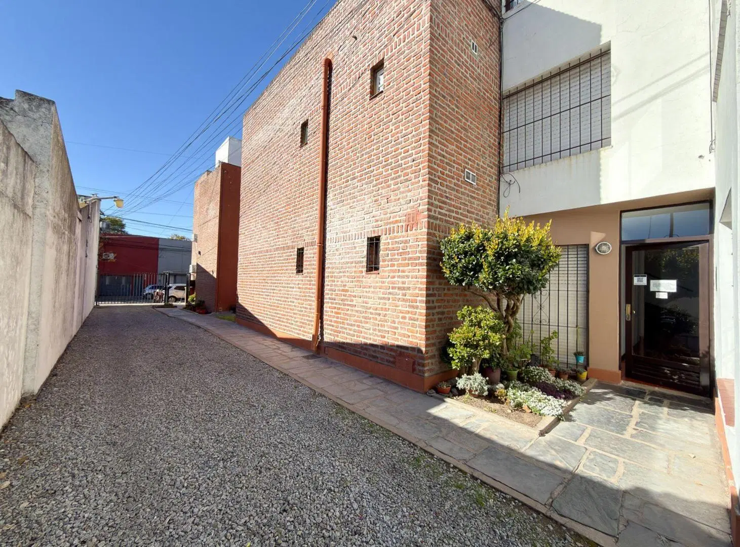 DEPARTAMENTO CENTRICO 1 DORM. EN ALQUILER TANDIL 2