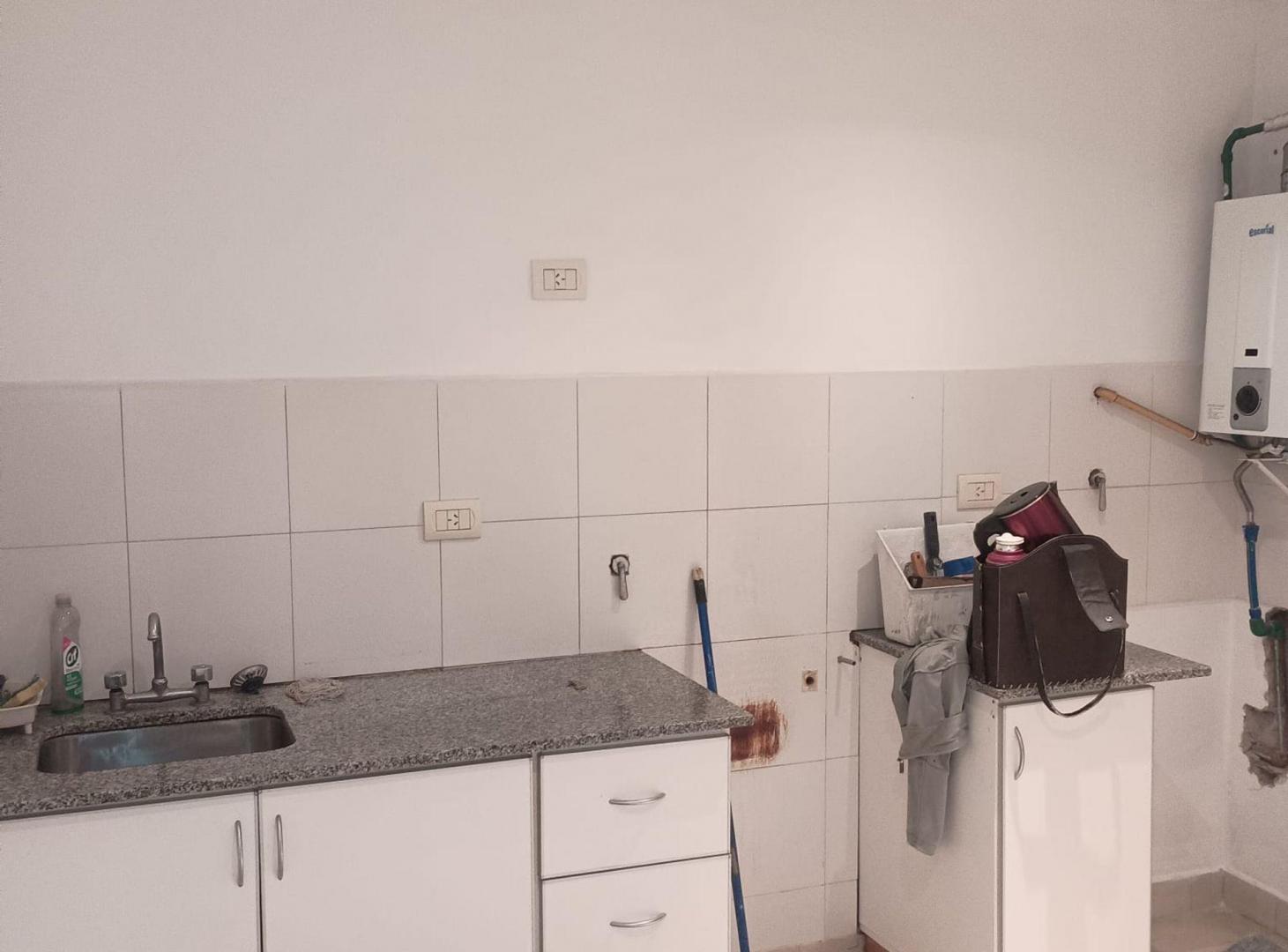 Foto de DEPARTAMENTO PLANTA BAJA Y ESTACIONAMIENTO TANDIL, imagen 3