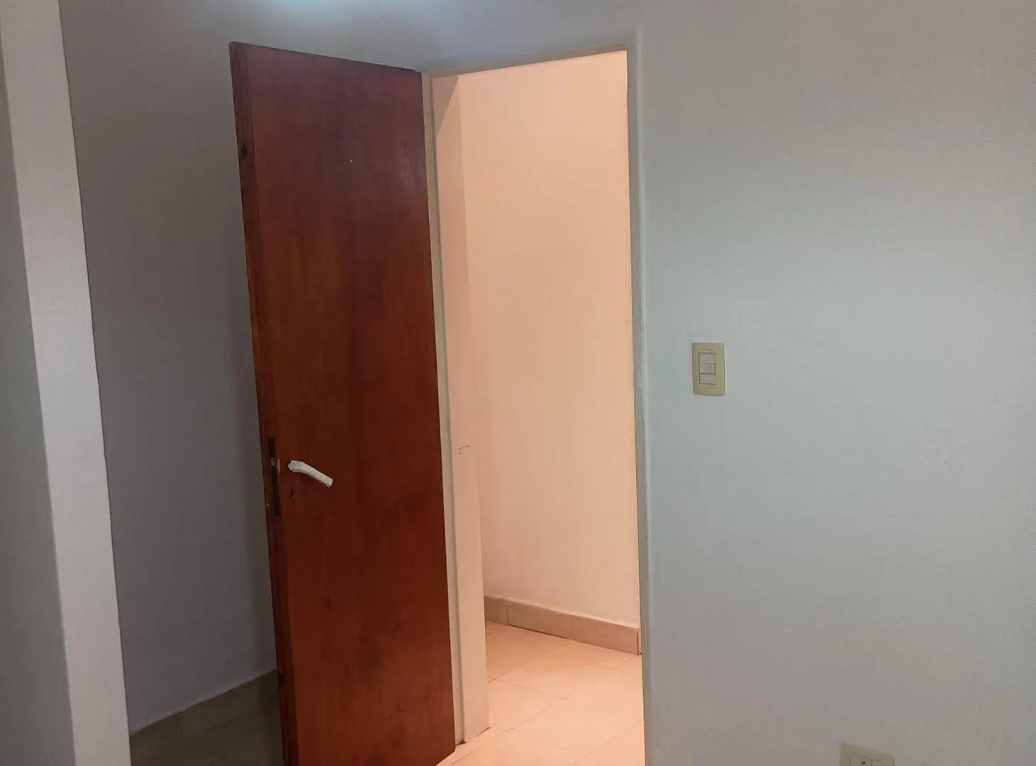 DEPARTAMENTO PLANTA BAJA Y ESTACIONAMIENTO TANDIL 8