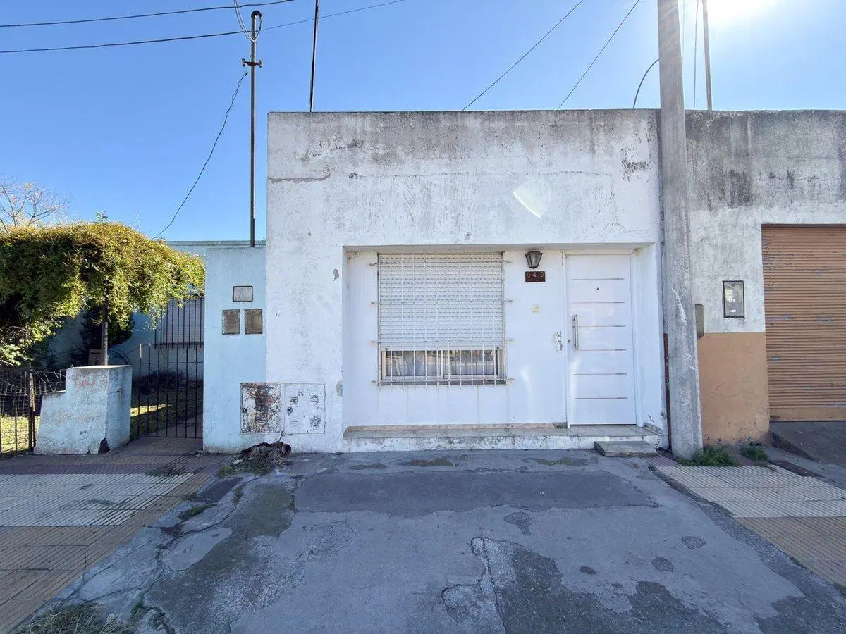 VENTA CASA A RECICLAR Y DTO GRAN LOTE/VILLA ITALIA 5