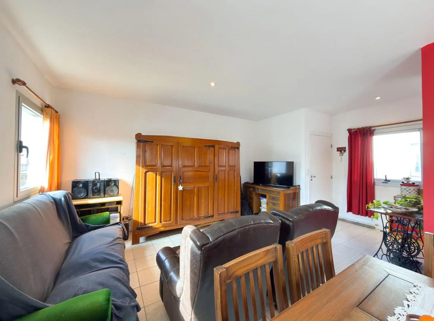 VENTA DUPLEX MODERNO - TANDIL 5
