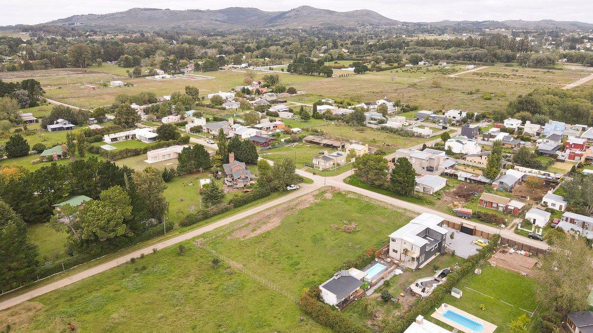 VENTA AMPLIO LOTE ZONA SOCIEDAD RURAL TANDIL