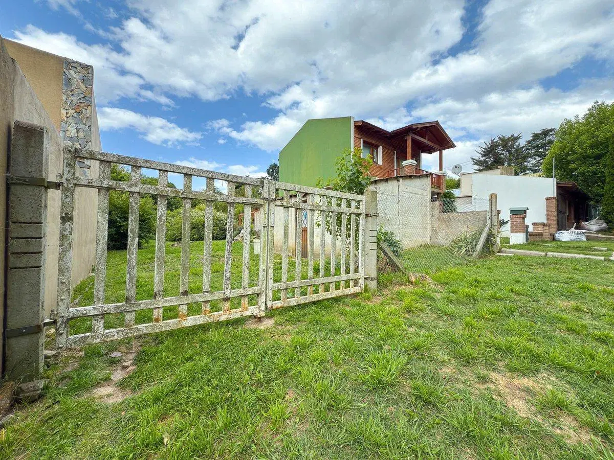 EN VENTA LOTE 650 M2 EN MANATIALES ZONA UNCAS 5