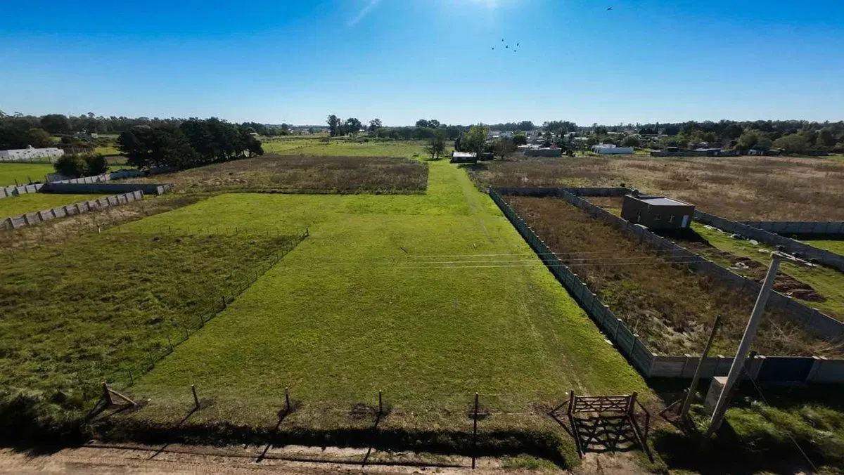 LOTE AMPLIO SOBRE AV PEDERSEN LA RURAL 5