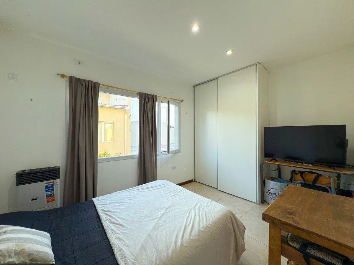 DEPARTAMENTO VENTA 1 DORMITORIO TANDIL COCHERA 5